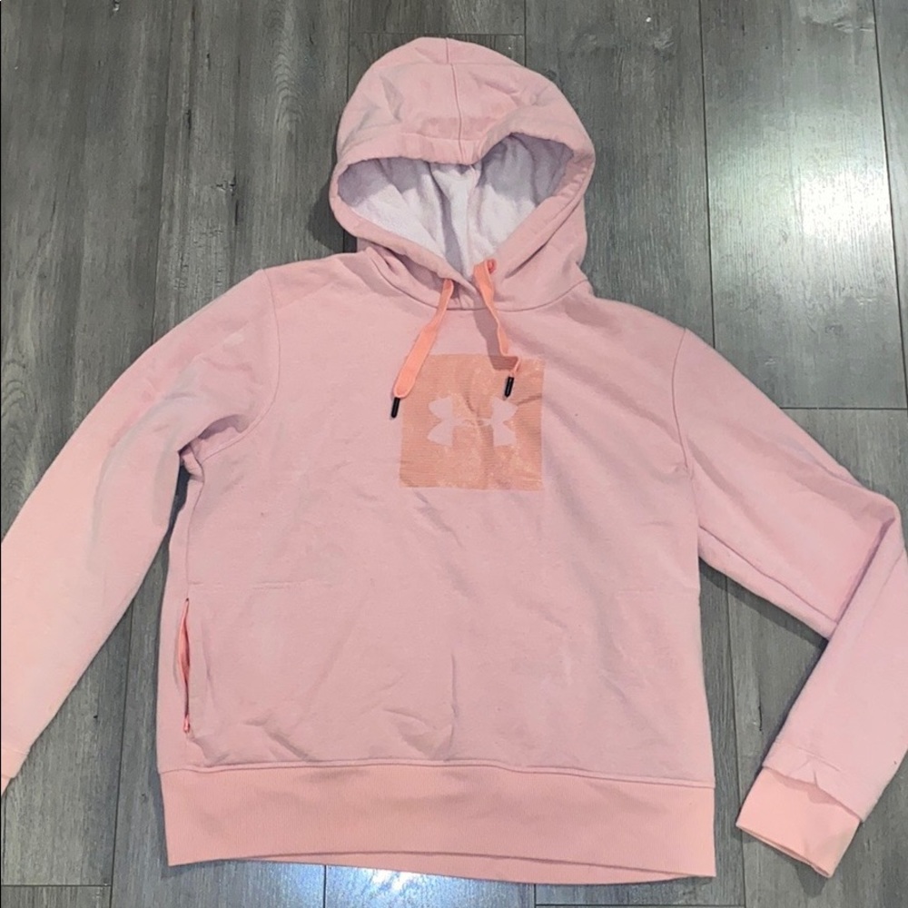 Under Armour light pink hoodie with zipper pockets